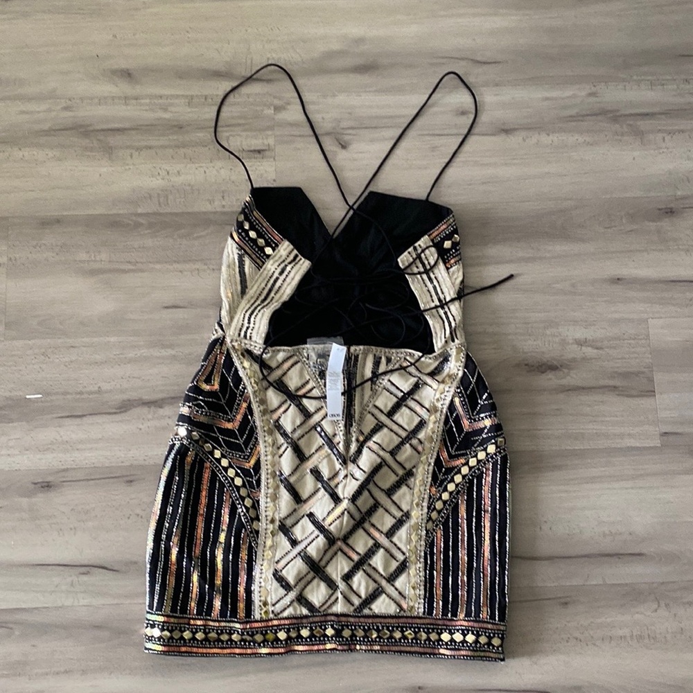 Lace up back structured Mini Dress - Picture 3 of 5